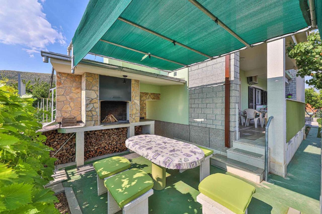 Apartment In Trogir 7406 Exterior photo