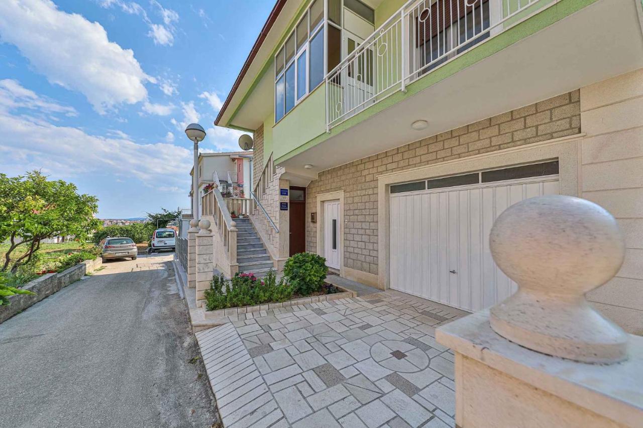 Apartment In Trogir 7406 Exterior photo